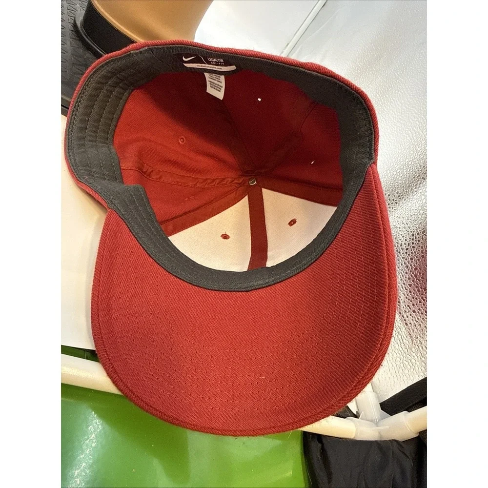 Nike Legacy 91‎ Dri-Fit OU Oklahoma Baseball Hat Cap ONE SIZE Football SEC